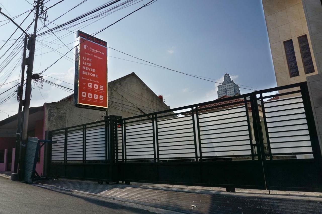 Residences By Reddoorz Near Mt Haryono - Minimum Stay 7 Days Jakarta Eksteriør billede