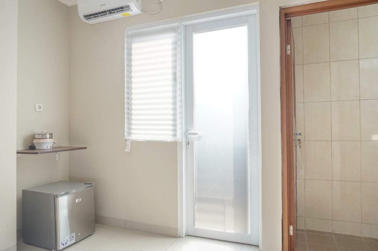 Residences By Reddoorz Near Mt Haryono - Minimum Stay 7 Days Jakarta Eksteriør billede